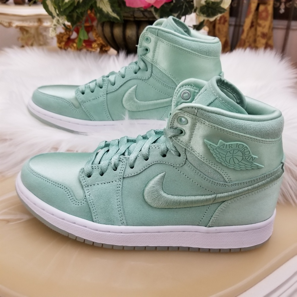 Air Jordan 1 Retro High Mint Foam - Picture 6 of 8